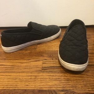 Black quilted espadrilles